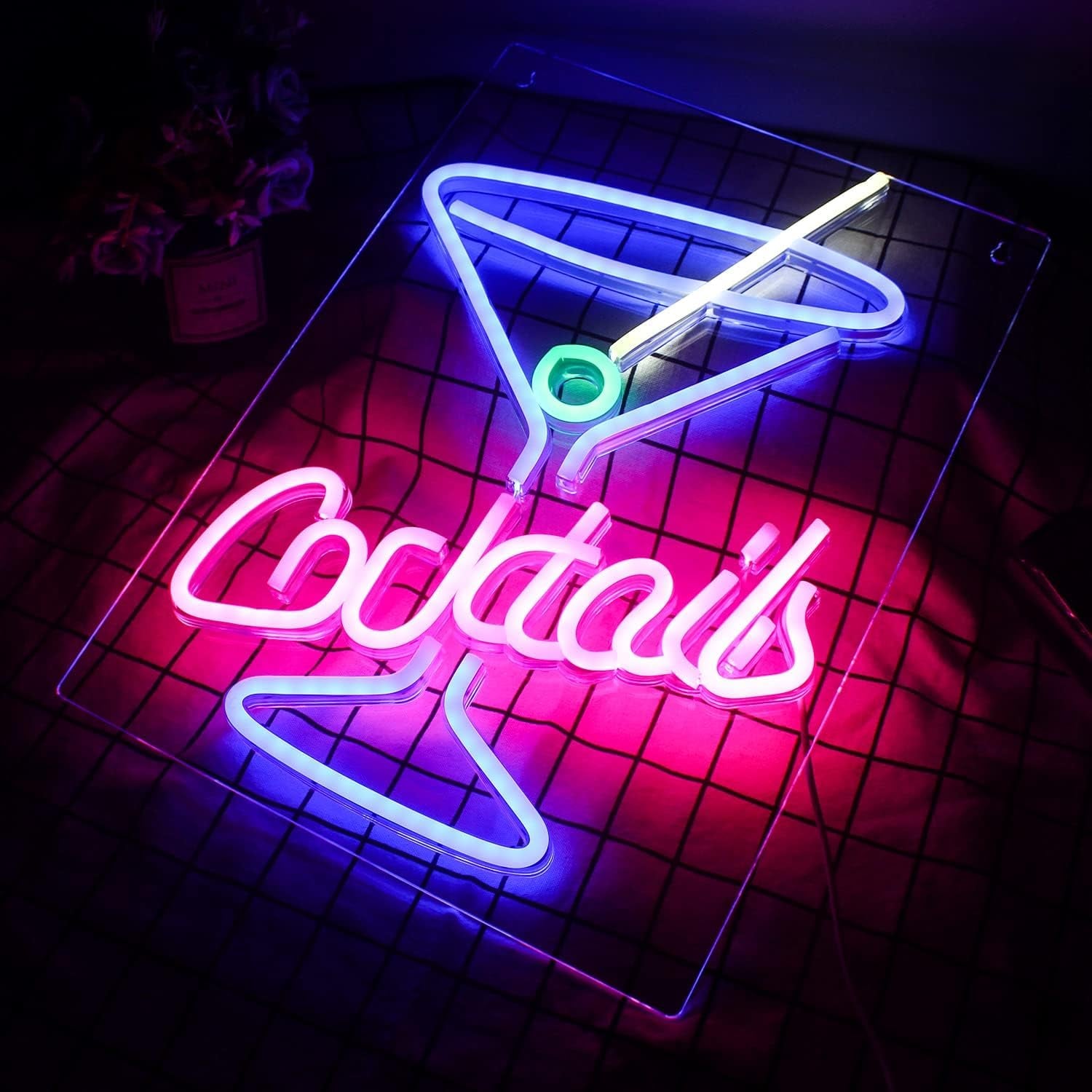 Cocktails Neon Sign, LED Sign Cocktail Glass Shaped Neon Lights Neon Bar Signs Martini Neon Signs for Wall Decor Neon Sign for Man Cave for Bar Shop Beer Bar Night Club